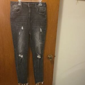 Stylish Distressed Skinny Jeans